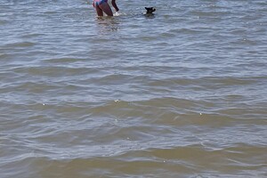 Ava Kira: aan het water